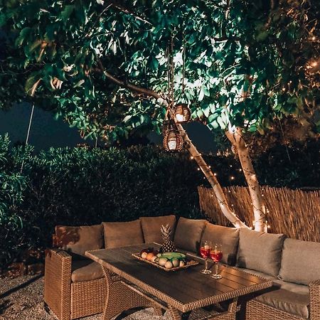 Villa Aspasia With Private Jacuzzi - Oasis Resort Kokkinos Pyrgos Exterior foto