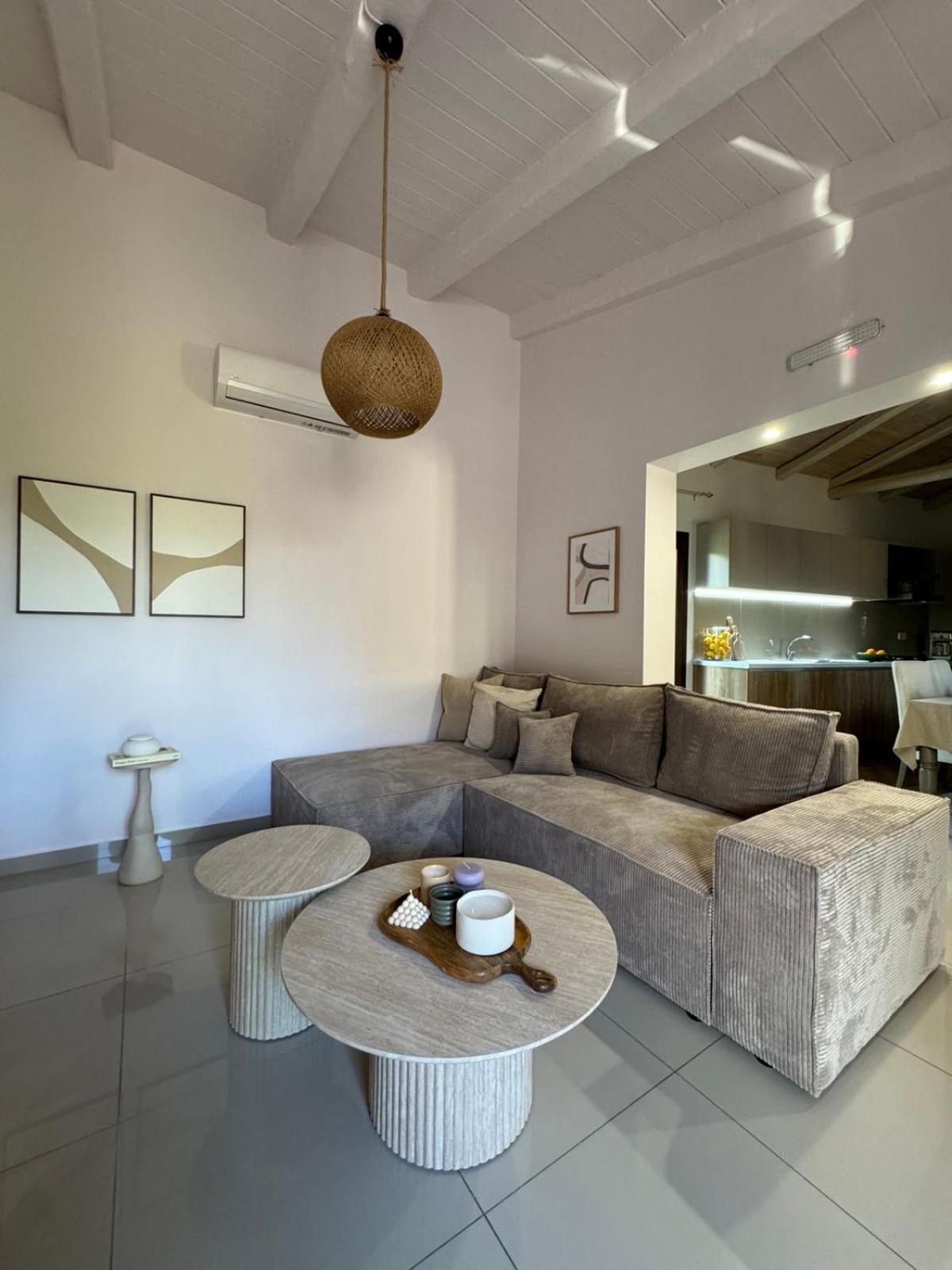 Villa Aspasia With Private Jacuzzi - Oasis Resort Kokkinos Pyrgos Exterior foto