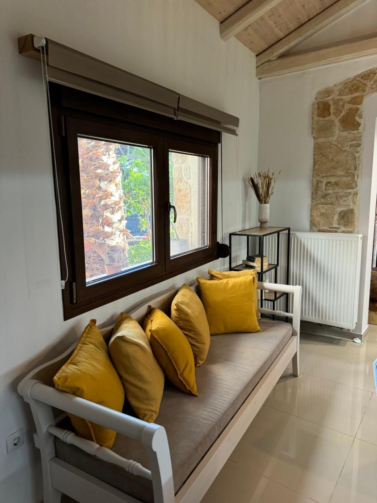 Villa Aspasia With Private Jacuzzi - Oasis Resort Kokkinos Pyrgos Exterior foto